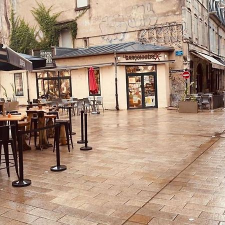 Studio Renove Avec Patio, Coeur Du Centre Ville Besancon Luaran gambar